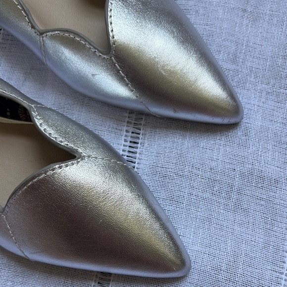 Seychelles Metallic Silver Flats - Picture 3 of 13